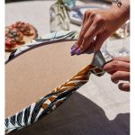 - Supla2li-5271-Gorsel4 - Realhomes Realhomes Kahverengi Ve Gri Yaprak Desenli Modern 2'li Yuvarlak Servis Altlığı - Supla Realhomes