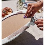 - Supla2li-5320-Gorsel4 - Realhomes Realhomes Beyaz Zeminde Tropik Yaprak Desen Dijital Baskılı Modern 2'li Yuvarlak Servis Altlığı - Supla Realhomes