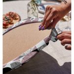 Realhomes Geometrik Şekiller İçerisinde Fuşya Mermer Desenli Modern 2'li Yuvarlak Servis Altlığı - Supla Realhomes