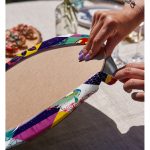 - Supla2li-5514-Gorsel4 - Realhomes Realhomes Geometrik Üçgen İçerisinde Kuş Dijital Baskılı Modern 2'li Yuvarlak Servis Altlığı - Supla Realhomes