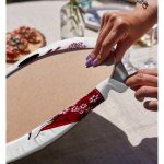 - Supla2li-5814-Gorsel4 - Realhomes Realhomes Kırmızı Yelpazeli Şaman Japon Kadın Dijital Baskılı Modern 2'li Yuvarlak Servis Altlığı - Supla Realhomes