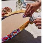 - Supla2li-5815-Gorsel4 - Realhomes Realhomes Etnik Desen Zeminli Siyahi Kadın Motifli Modern 2'li Yuvarlak Servis Altlığı - Supla Realhomes