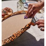 - Supla2li-5817-Gorsel4 - Realhomes Realhomes Koyu Buğday Zeminli Masum Şaman Kadın Modern 2'li Yuvarlak Servis Altlığı - Supla Realhomes