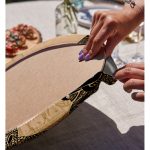 Realhomes Etnik Desen Zeminli Bebekli Afrika Kadın Motifli Modern 2'li Yuvarlak Servis Altlığı - Supla Realhomes