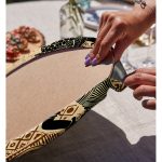 - Supla2li-5836-Gorsel4 - Realhomes  Realhomes Etnik Desen Zeminli Afrika Kadın Motifli Modern 2'li Yuvarlak Servis Altlığı - Supla Realhomes