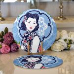 - Supla2li-5847-Gorsel1 - Realhomes Realhomes Çiçek Detaylı Modern Kadın Motifli 2'li Yuvarlak Servis Altlığı - Supla Realhomes