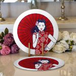 - Supla2li-5858-Gorsel1 - Realhomes  Realhomes Sırtında Kırmızı Şemsiyeli Japon Kadın Motifli Modern 2'li Yuvarlak Servis Altlığı - Supla Realhomes