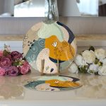 Realhomes Pembe Zeminli Çiçek Detaylı Özel Tasarım Modern 2'li Yuvarlak Servis Altlığı - Supla Realhomes