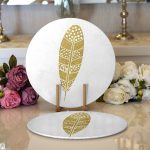 - Supla2li-7128-Gorsel1 - Realhomes  Realhomes Beyaz Zeminde Gold Kuş Tüyü Desenli Dijital Baskılı Modern 2'li Yuvarlak Servis Altlığı - Supla Realhomes