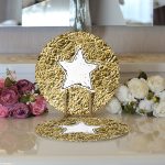 - Supla2li-7130-Gorsel3 - Realhomes Realhomes Gold Zeminli Beyaz Yıldız Desenli Dijital Baskılı Modern 2'li Yuvarlak Servis Altlığı - Supla Realhomes