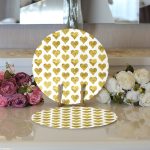 - Supla2li-7138-Gorsel3 - Realhomes Realhomes Beyaz Zeminli Gold Renkli Kalp Desenli Dijital Baskılı Modern 2'li Yuvarlak Servis Altlığı - Supla Realhomes