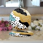 - Supla2li-7172-Gorsel3 - Realhomes Realhomes Sıyah Beyaz Zeminde Gold Detaylı Renkli Çizim Dijital Baskılı Modern 2'li Yuvarlak Servis Altlığı - Supla Realhomes