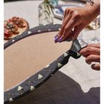 Realhomes Gri Zeminde Gold Puantiyeli Çam Ağacı Desenli Dijital Baskılı Modern 2'li Yuvarlak Servis Altlığı - Supla Realhomes