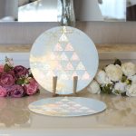 Realhomes Renkli Zemin Üzerinde Üçgen Desenli Dijital Baskılı Modern 2'li Yuvarlak Servis Altlığı - Supla Realhomes