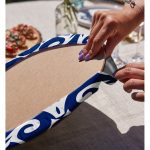 - Supla2li-7212-Gorsel4 - Realhomes  Realhomes Mavi Zemin Üzerinde Çini Desenli Dijital Baskılı Modern 2'li Yuvarlak Servis Altlığı - Supla Realhomes