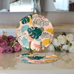 - Supla2li-7249-Gorsel3 - Realhomes Realhomes Pudra Zemin Üzerinde Onedraw Çizimli Yaprak Desenli 2'li Yuvarlak Servis Altlığı - Supla Realhomes