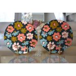 - Supla2li-7255-Gorsel2 - Realhomes Realhomes Siyah Zemin Üzerinde Rengarenk Çiçek Desenli 2'li Yuvarlak Servis Altlığı - Supla Realhomes