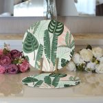 - Supla2li-7270-Gorsel3 - Realhomes Realhomes Soft Renkli Zemin Üzerinde Koyu Renkli Yaprak Desenli 2'li Yuvarlak Servis Altlığı - Supla Realhomes