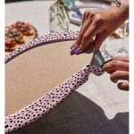 - Supla2li-7352-Gorsel4 - Realhomes Realhomes Renkli Zeminli Siyah Puantiye Desenli Dijital Baskılı Modern 2'li Yuvarlak Servis Altlığı - Supla Realhomes