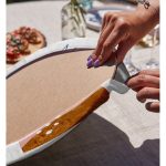 Realhomes Pastel Renkli Zeminli Onedraw Çizimli Dijital Baskılı Modern 2'li Yuvarlak Servis Altlığı - Supla Realhomes