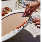 Realhomes Beyaz Zemin Üzerinde Onedraw Çizim Dijital Baskılı Modern 2'li Yuvarlak Servis Altlığı - Supla Realhomes