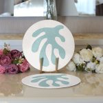 Realhomes Renkli Zemin Üzerinde Onedraw Çizimli Yaprak Motifli 2'li Yuvarlak Servis Altlığı - Supla Realhomes