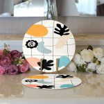 - Supla2li-7387-Gorsel3 - Realhomes Realhomes Renkli Zemin Üzerinde Onedraw Çizimli Yaprak Motifli 2'li Yuvarlak Servis Altlığı - Supla Realhomes