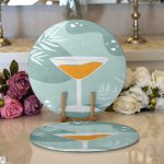 - Supla2li-7399-Gorsel1 - Realhomes Realhomes Renkli Zeminde Bardak Desenli Dijital Baskılı Modern 2'li Yuvarlak Servis Altlığı - Supla Realhomes