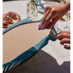 Realhomes Renkli Zeminde Onedraw Çizimli Gokyuzu Temalı Dijital Baskılı Modern 2'li Yuvarlak Servis Altlığı - Supla Realhomes