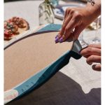 Realhomes Renkli Zeminde Soyut Çizimli Dijital Baskılı Modern 2'li Yuvarlak Servis Altlığı - Supla Realhomes