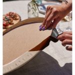 Realhomes Renkli Zeminde Onedraw Çizimli Oval Desenli Dijital Baskılı Modern 2'li Yuvarlak Servis Altlığı - Supla Realhomes