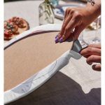 - Supla2li-7435-Gorsel4 - Realhomes Realhomes Beyaz Zeminde Renkli Oval Desenli Dijital Baskılı Modern 2'li Yuvarlak Servis Altlığı - Supla Realhomes