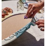 - Supla2li-7442-Gorsel4 - Realhomes  Realhomes Renkli Zeminde Onedraw Çizimli Yaprak Desenli Dijital Baskılı Modern 2'li Yuvarlak Servis Altlığı - Supla Realhomes