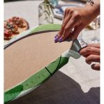 - Supla2li-7446-Gorsel4 - Realhomes Realhomes Renkli Zeminde Yaprak Motifli Dijital Baskılı Modern 2'li Yuvarlak Servis Altlığı - Supla Realhomes