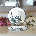 Realhomes Beyaz Zeminde Onedraw Çizimli Yaprak Desenli Dijital Baskılı Modern 2'li Yuvarlak Servis Altlığı - Supla Realhomes