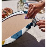 Realhomes Beyaz Zeminde Renkli Yaprak Desenli Dijital Baskılı Modern 2'li Yuvarlak Servis Altlığı - Supla Realhomes