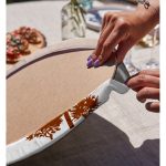 - Supla2li-7508-Gorsel4 - Realhomes  Realhomes Beyaz Zeminli Onedraw Çizimli Ağaç Motifli Dijital Baskılı Modern 2'li Yuvarlak Servis Altlığı - Supla Realhomes