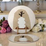 Realhomes Renkli Zemin Üzerinde Onedraw Çizimli Obje Desenli Modern 2'li Yuvarlak Servis Altlığı - Supla Realhomes