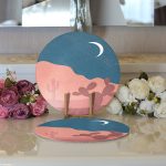 - Supla2li-7595-Gorsel3 - Realhomes  Realhomes Pastel Zemin Üzerinde Ay Çizimli Dijital Baskılı Modern 2'li Yuvarlak Servis Altlığı - Supla Realhomes