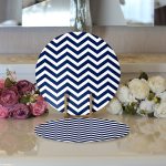 Realhomes Beyaz Zemin Üzerinde Lacivert Renki Geometrik Çizimli 2'li Yuvarlak Servis Altlığı - Supla Realhomes