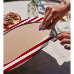 Realhomes Beyaz Zemin Üzerinde Renkli Çizgili Dijital Baskılı Modern 2'li Yuvarlak Servis Altlığı - Supla Realhomes