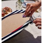 - Supla2li-7681-Gorsel4 - Realhomes Realhomes Beyaz Zeminli Renkli Çapa Desenli Dijital Baskılı Modern 2'li Yuvarlak Servis Altlığı - Supla Realhomes