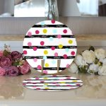 - Supla2li-7811-Gorsel3 - Realhomes Realhomes Beyaz Zemin Üzerinde Modern Siyah Çizgili Renkli Puantiyeli 2'li Yuvarlak Servis Altlığı - Supla Realhomes