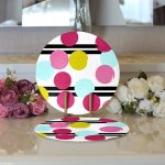 - Supla2li-7813-Gorsel3 - Realhomes Realhomes Beyaz Zemin Üzerinde Siyah Modern Çizgili Renkli Puantiyeli 2'li Yuvarlak Servis Altlığı - Supla Realhomes