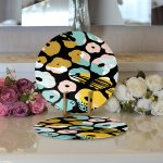 - Supla2li-7890-Gorsel3 - Realhomes Realhomes Siyah Zemin Üzerinde Renkli Geometrik Desenli Dijital Baskılı Modern 2'li Yuvarlak Servis Altlığı - Supla Realhomes