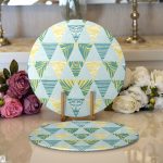 Realhomes Renkli Zemin Üzerinde Geometrik Desenli Palmiyeler Modern 2'li Yuvarlak Servis Altlığı - Supla Realhomes