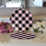 Realhomes Renkli Pastel Zemin Üzerinde Siyah Ekose Desenli Modern 2'li Yuvarlak Servis Altlığı - Supla Realhomes