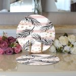 Realhomes Beyaz Zemin Üzerinde Gold Detaylı Yaprak Desenli Modern 2'li Yuvarlak Servis Altlığı - Supla Realhomes