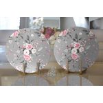 - Supla2li-8010-Gorsel2 - Realhomes Realhomes Renkli Zemin Üzerinde Flamingo Desenli Yaprak Motifli 2'li Yuvarlak Servis Altlığı - Supla Realhomes