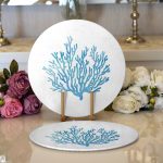 Realhomes Beyaz Zemin Üzerinde Renkli Deniz Yıldızı Desenli Modern 2'li Yuvarlak Servis Altlığı - Supla Realhomes